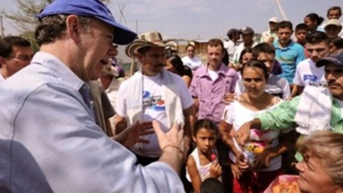 La paz empieza con el reconocimiento de las víctimas: Santos