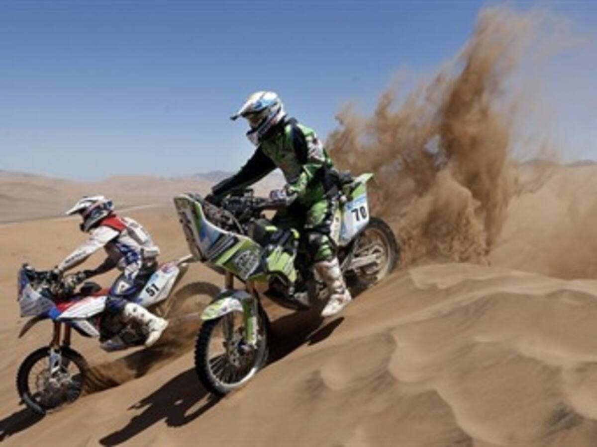 Los pilotos colombianos están a 500 kilómetros de terminar el Dakar