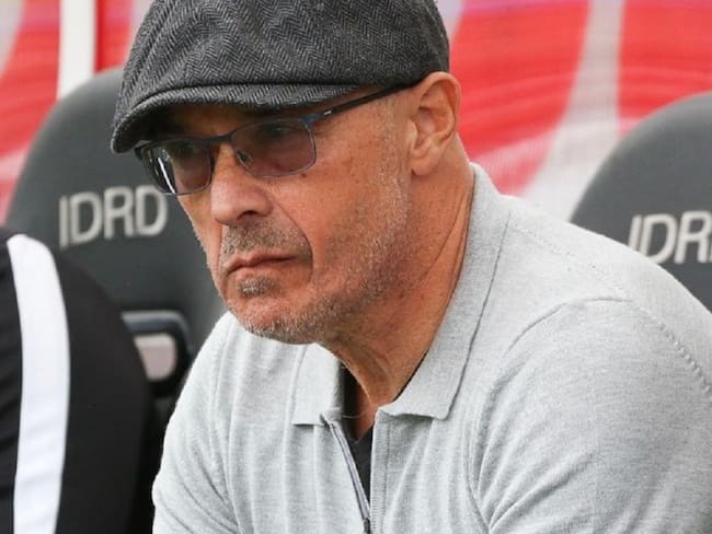 Alfredo Arias: "Queremos jugar bien, pero también tenemos que ganar"