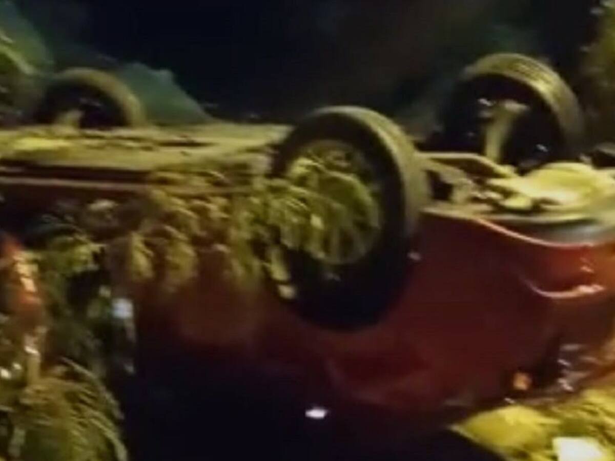 Vehículo particular se accidentó y cayó al canal del barrio El Campestre