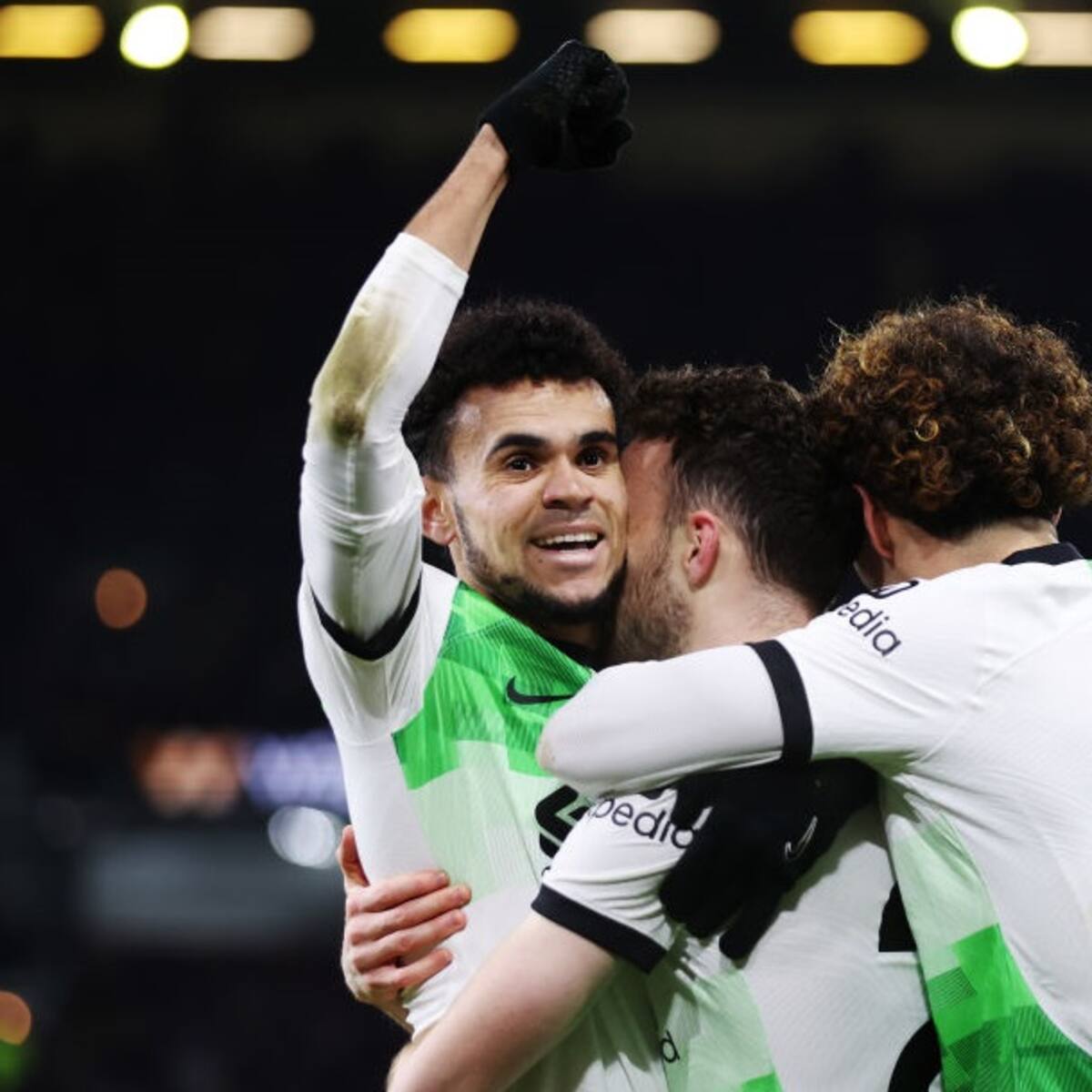 Luis Díaz quiere silenciar críticas: asistencia en triunfo del Liverpool ante Burnley