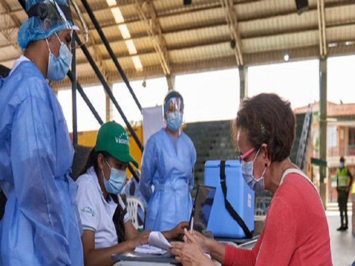 Vuelve y juega: se acabaron las vacunas Pfizer en Bucaramanga.