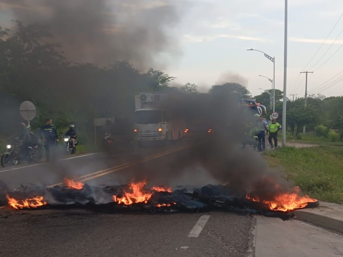 Acuerdos permiten levantar bloqueo en la vía Barranquilla – Cartagena