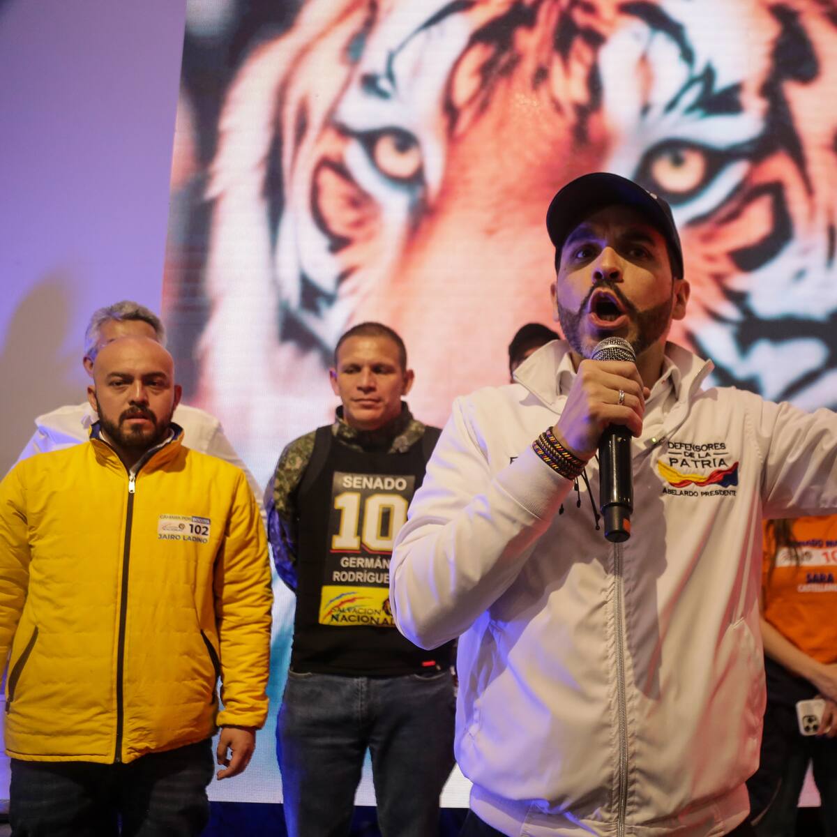 Campaña de Abelardo De la Espriella niega fraude en firmas y denuncia “persecución política”