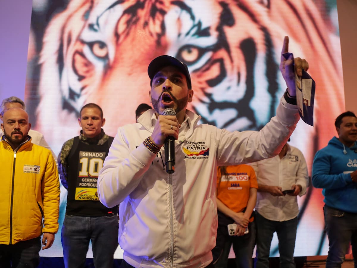 Campaña de Abelardo De la Espriella niega fraude en firmas y denuncia “persecución política”