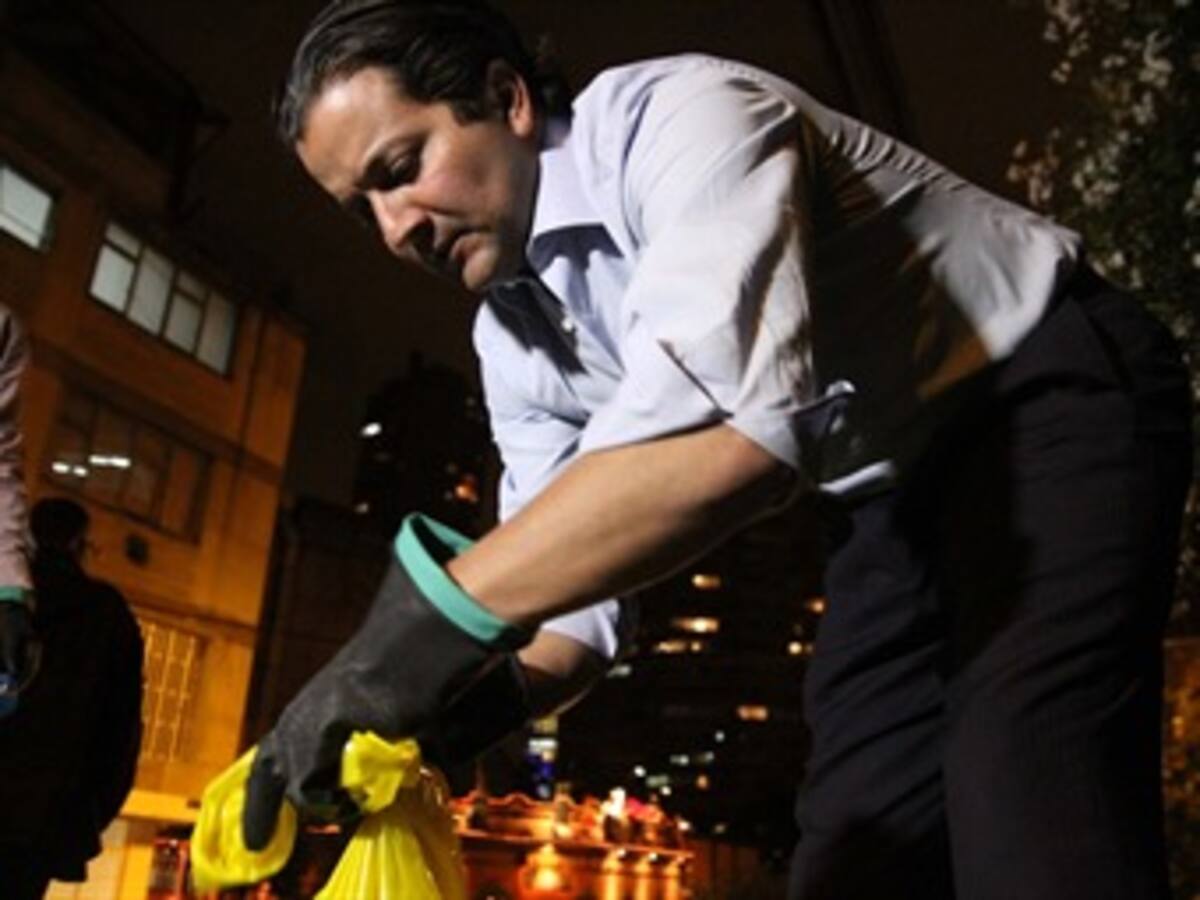 El candidato David Luna fue reciclador por un día