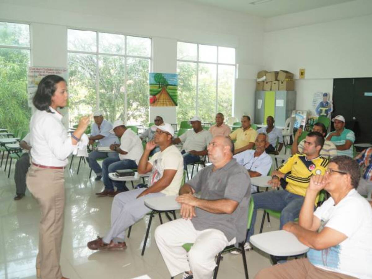 Más de 800 taxistas se capacitaron en rechazo a la explotación sexual en Cartagena