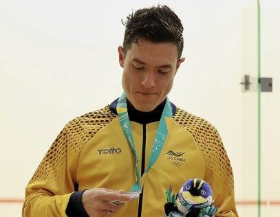 Instagram: @miguelsquash