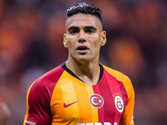 Galatasaray negociará un reajuste salarial con Falcao