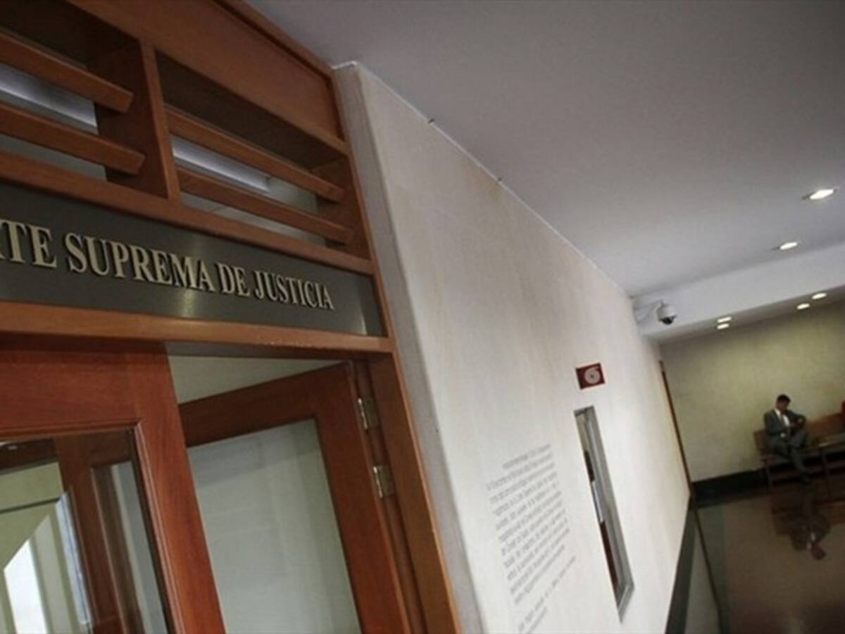 Corte Suprema cita a indagatoria a senadores Álvaro Uribe y Álvaro Prada