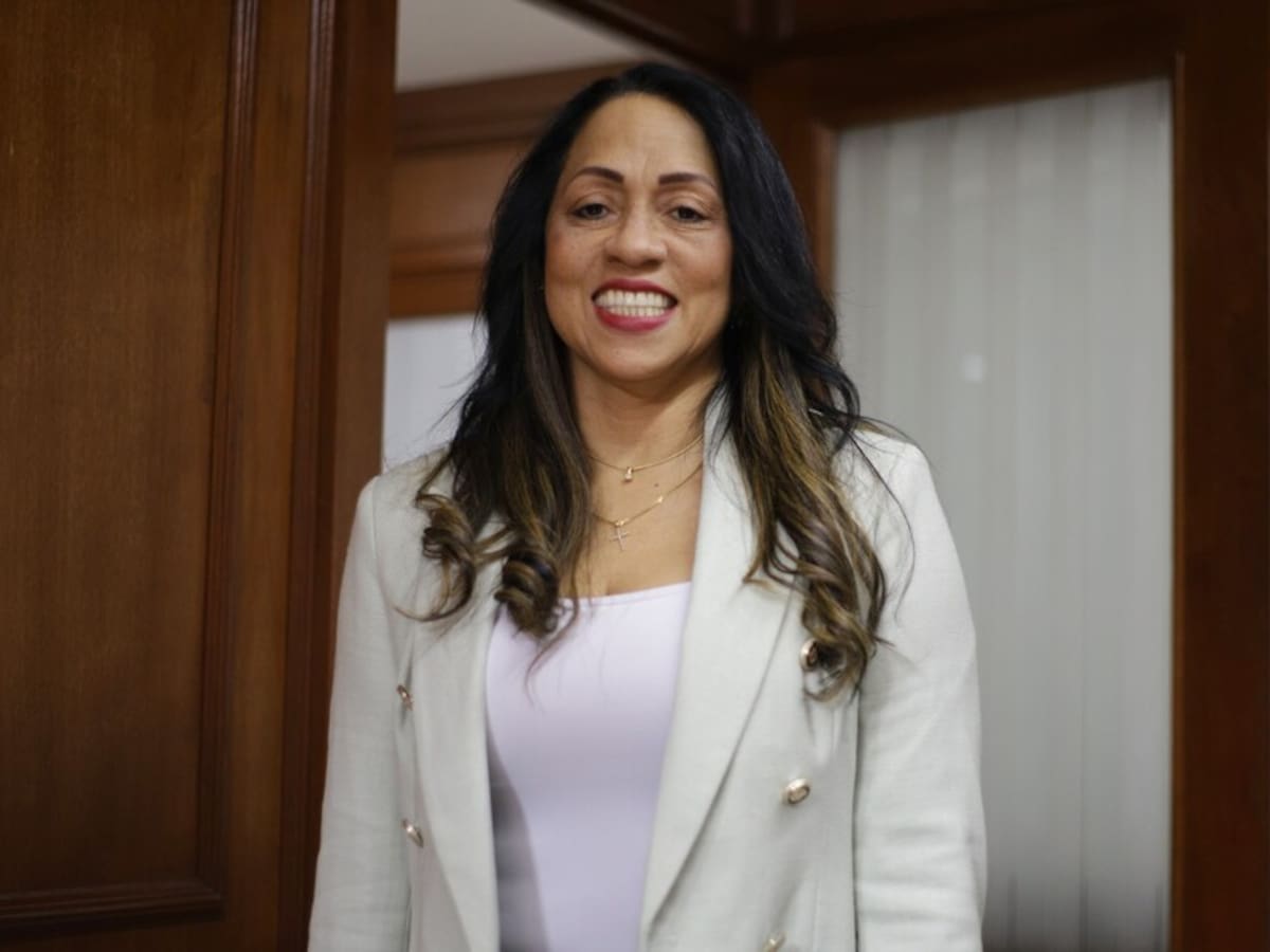 Marelen Castillo y el uribismo quieren archivar proyecto que regula la eutanasia