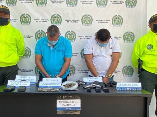 Alias 'Peligro' y 'El Mono' serían supuestos miembros del Clan del Golfo, a quienes les encontraron armas de fuego y panfletos