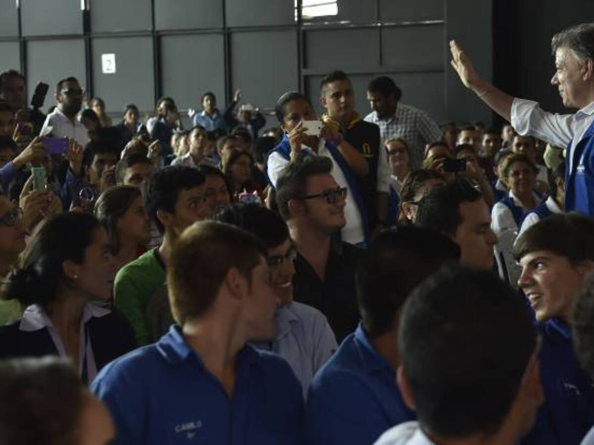 Estamos muy cerca de firmar el fin de la guerra: Santos