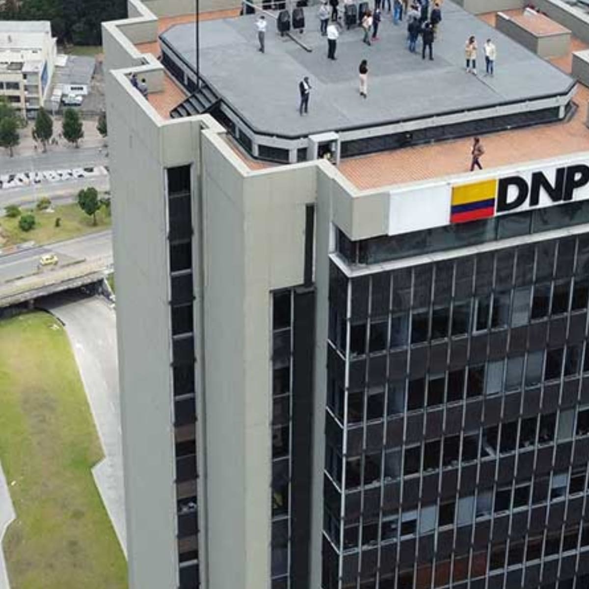 El drama de contratistas del DNP y otras entidades: no les pagan desde noviembre