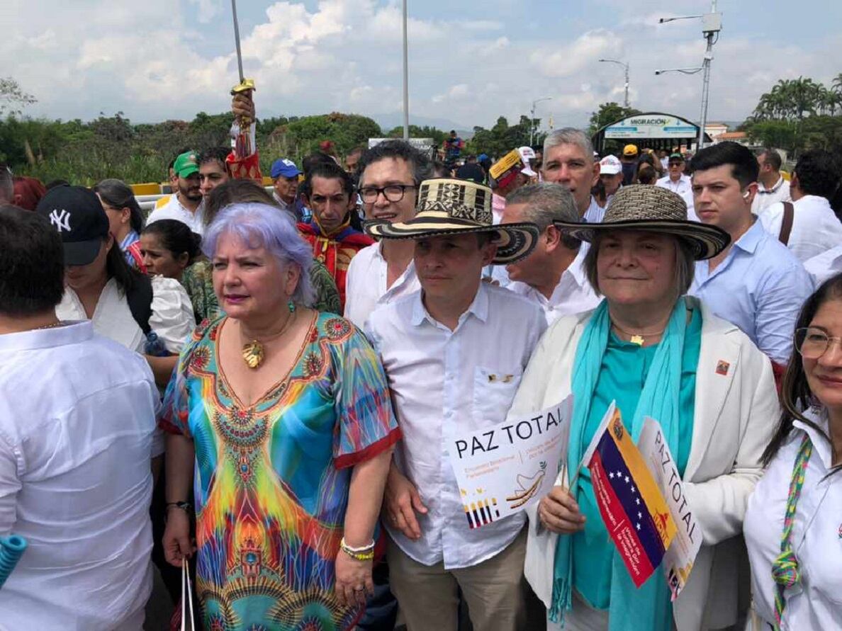 Encuentro parlamentarios colombo-venezolanos puente Simón Bolívar. Foto Alfredo Duran