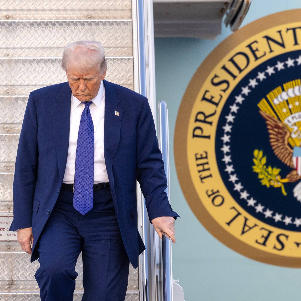 Trump congela programa de reunificación familiar para colombianos y otros latinoamericanos