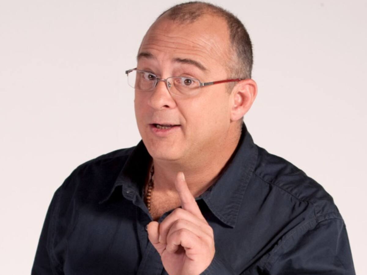 Ella es la mujer que le robó el corazón a Jota Mario Valencia