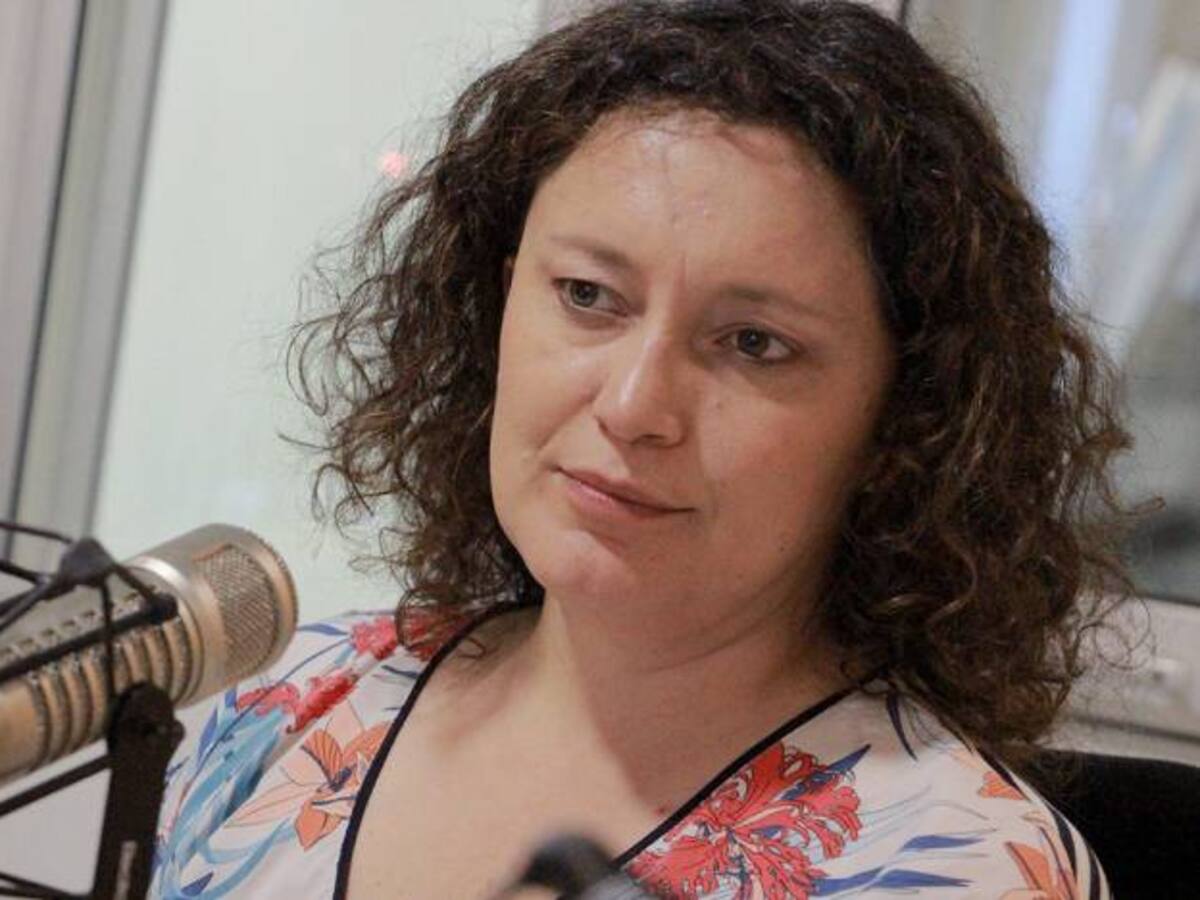 La reforma política no tiene nada qué ver con los acuerdos de paz: Angélica Lozano