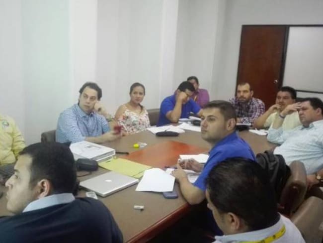 Secretario de Transito José Luis Duarte exponiendo en comisión del Concejo de Cúcuta el proyecto de semaforización y fotomultas