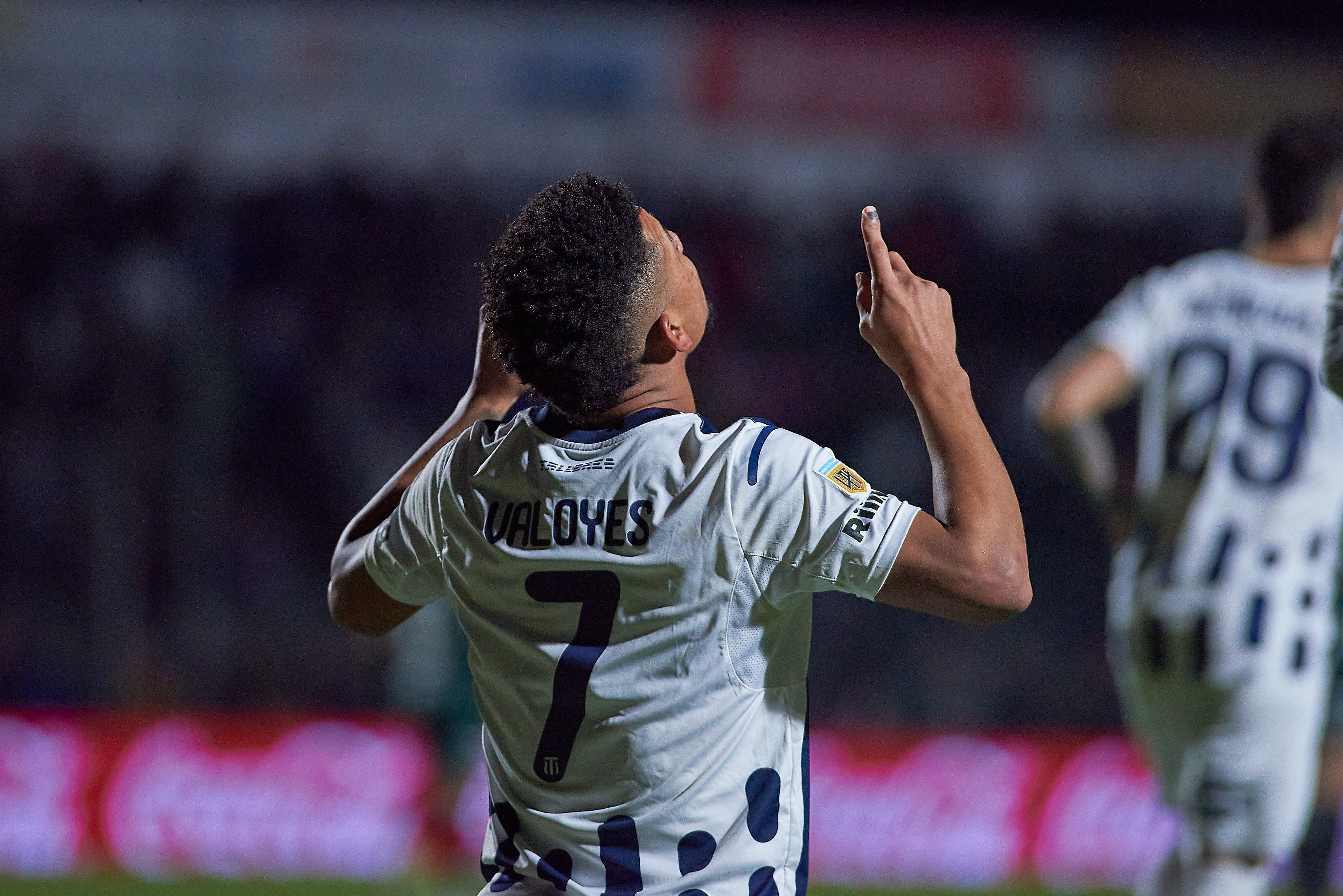 Diego Valoyes festeja su cuarto gol de la temporada con Talleres / @CATalleresdecba