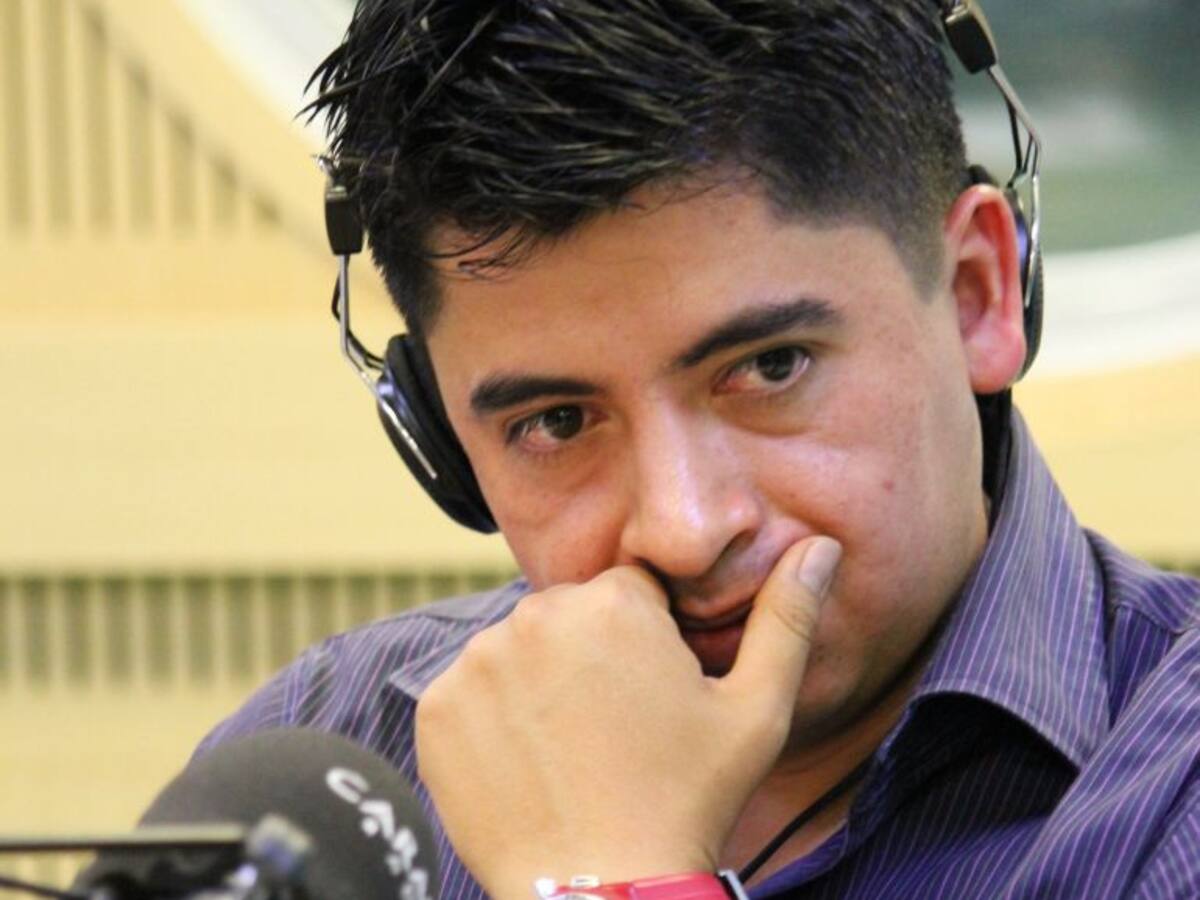 Falta dignificar el trabajo de los taxistas: Ariel Ávila