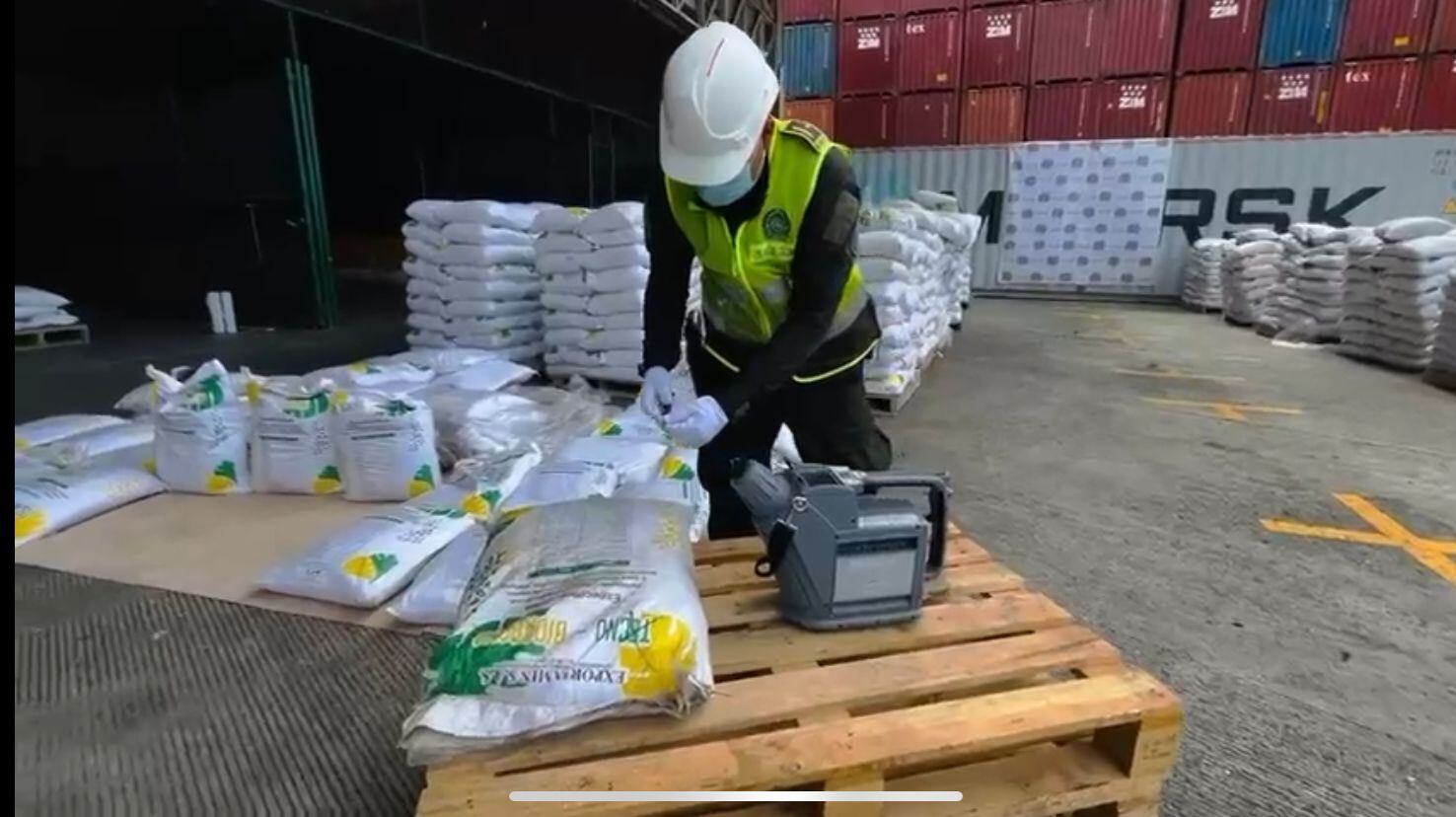 Incautan a la banda criminal 'Los Shotas' más de 8 toneladas de cocaína en el puerto de Buenaventura.