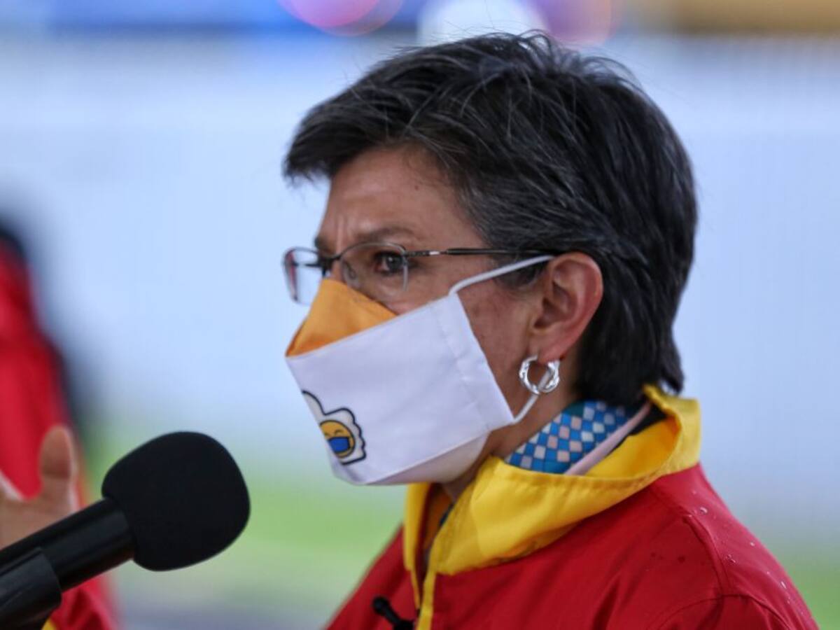 Claudia López "agradece" decisión de aplazar tercer día sin IVA