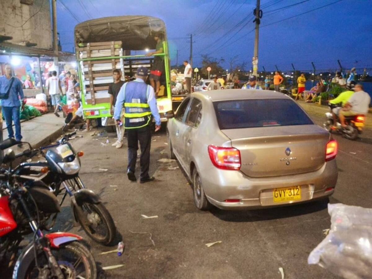 DATT pide a conductores de transporte de carga cumplir horarios en Bazurto