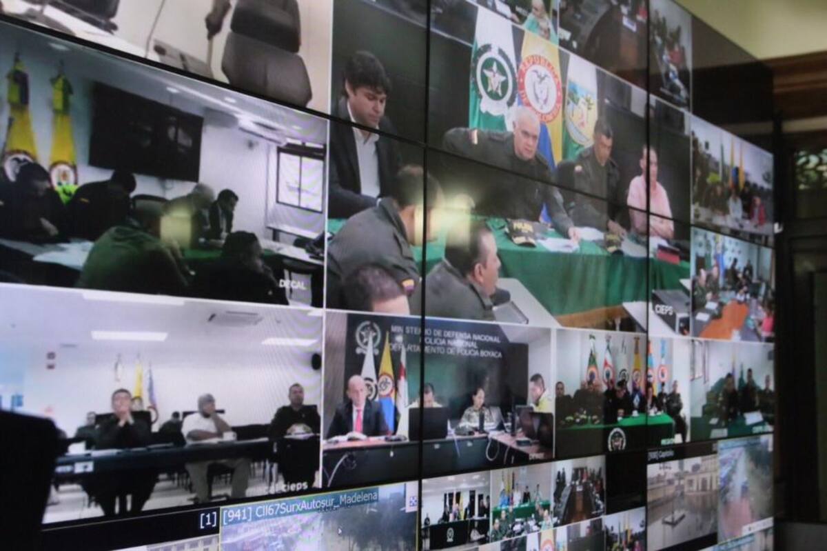 De acuerdo con el balance entregado por el ministro del Interior, Juan Fernando Cristo, y el comandante de la Policía de Tránsito, general Carlos Ramiro Mena, hasta el momento hay 49 capturados por lesiones personales, daño en bien ajeno y ataque a funcionario público.