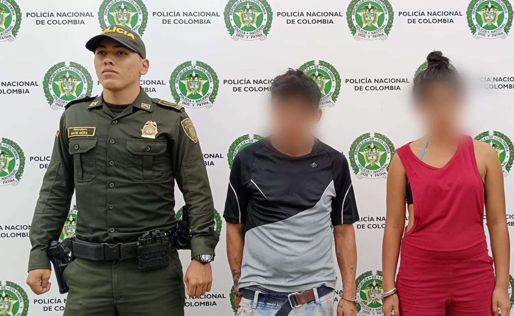 Padres capturados por presunto caso de violencia intrafamiliar