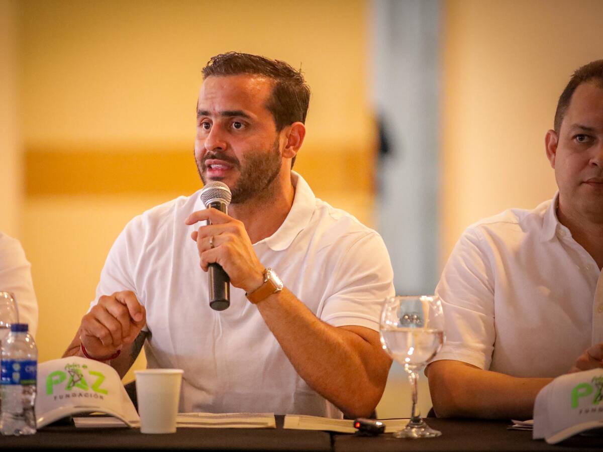 Gobernador de Córdoba propone eliminar cobro de la opción tarifaria a usuarios de Afinia