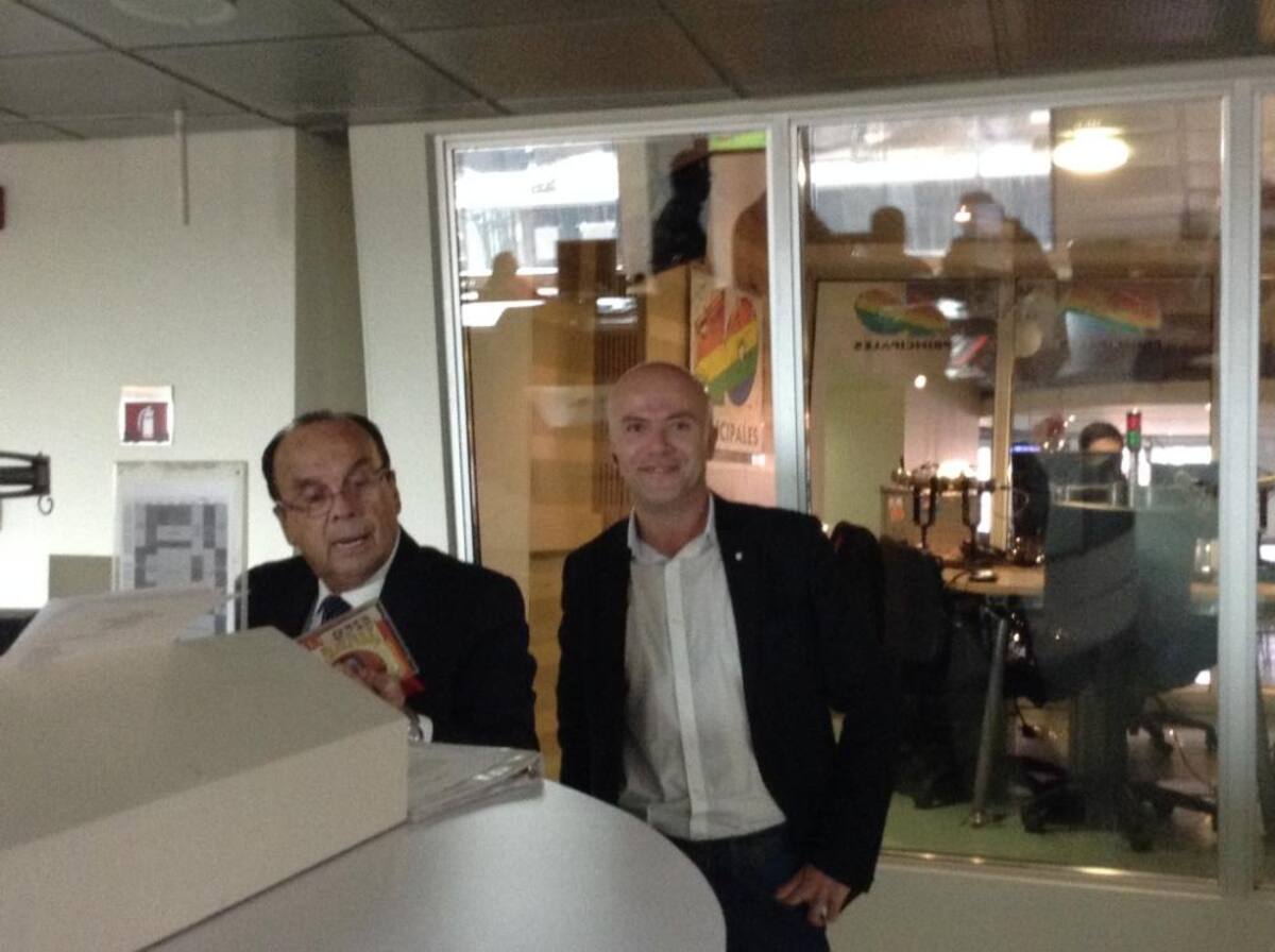 En un ambiente de nostalgia el equipo de Caracol se une para decir una vez más #GraciasPelaez.