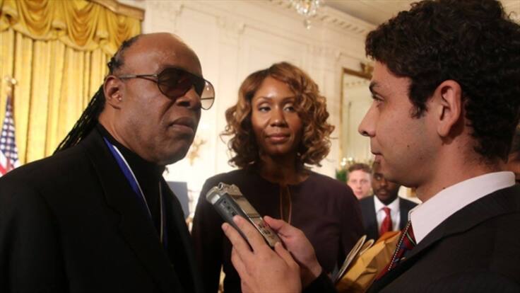 Hay que ponerle fin a la guerra: Stevie Wonder sobre Colombia