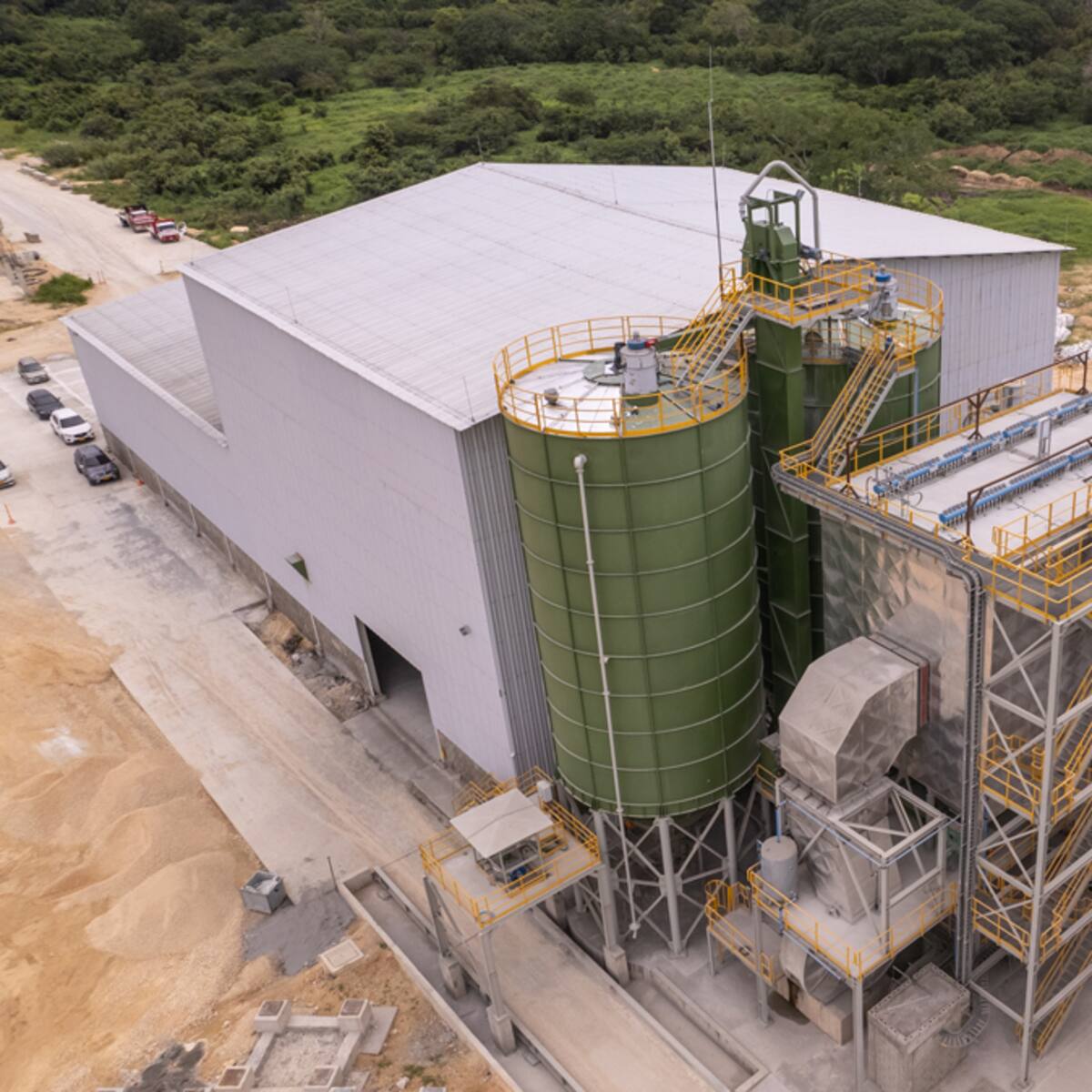 Cemento País, empresa que fortalece su presencia en el Caribe