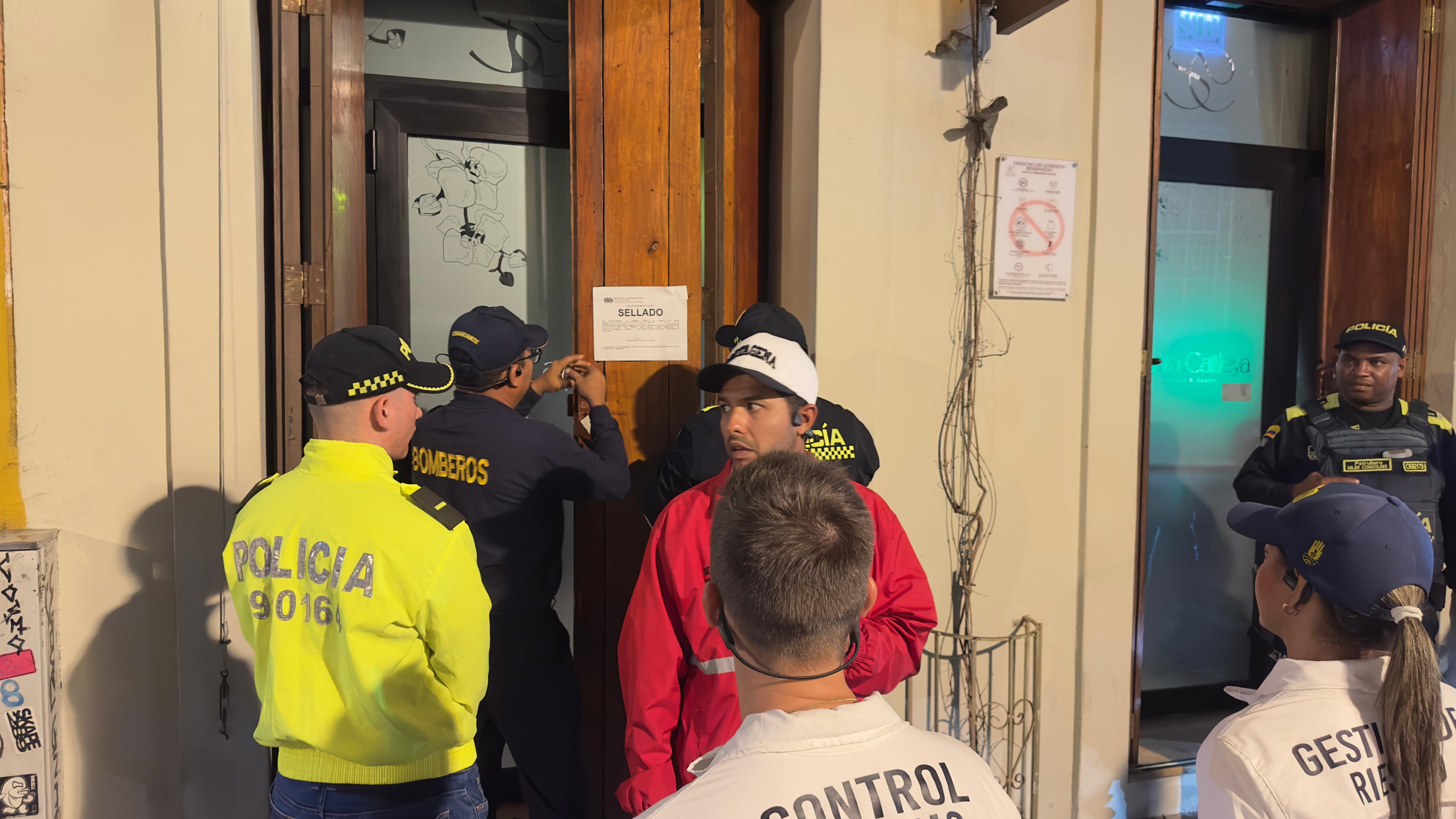 Alcaldía de Cartagena sella tres discotecas del Centro Histórico por incumplir normas de seguridad y atención de emergencias