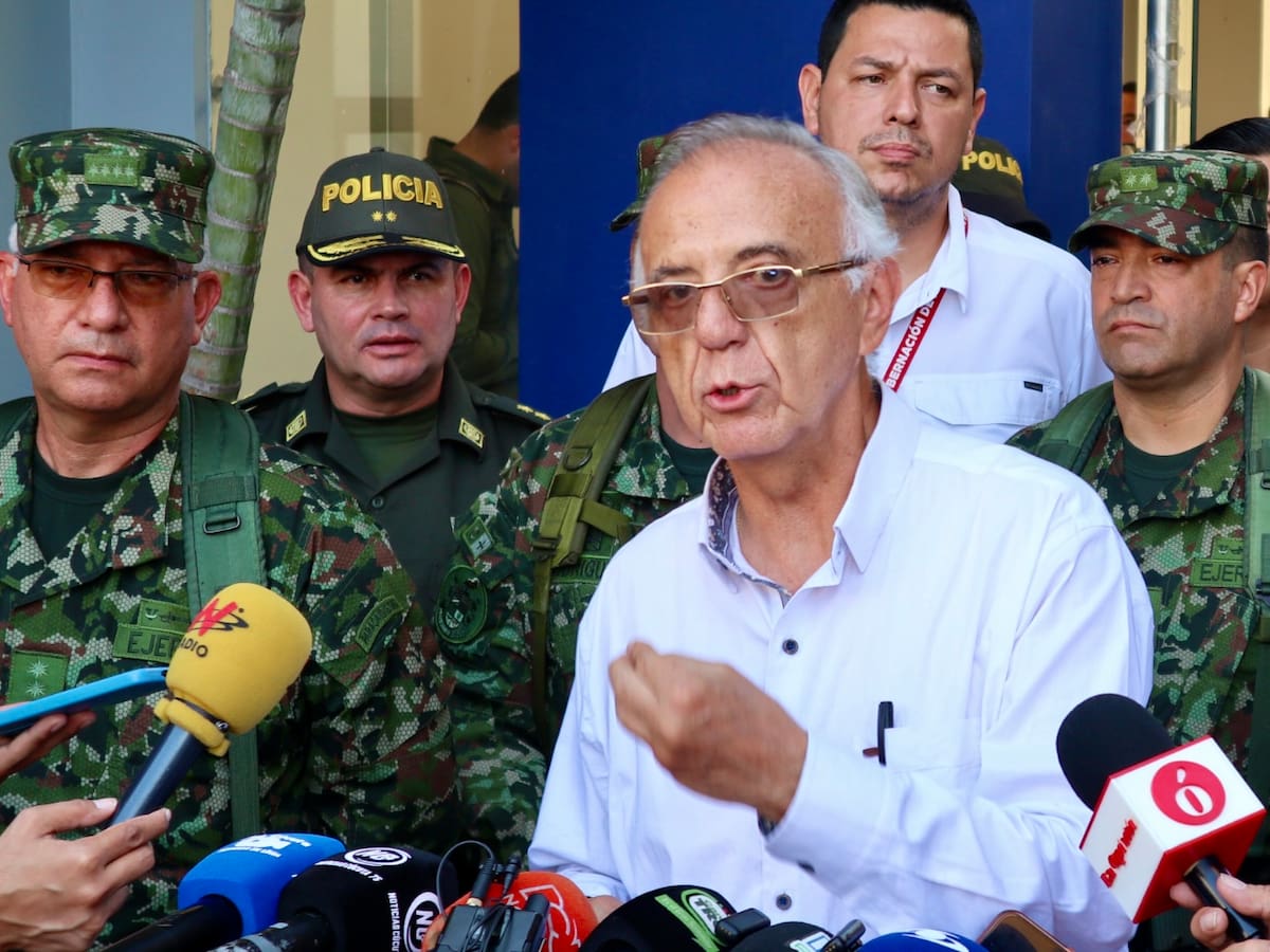 Mindefensa, Iván Velásquez, confirmó que sí se reunió en Venezuela con su homólogo Vladimir Padrino