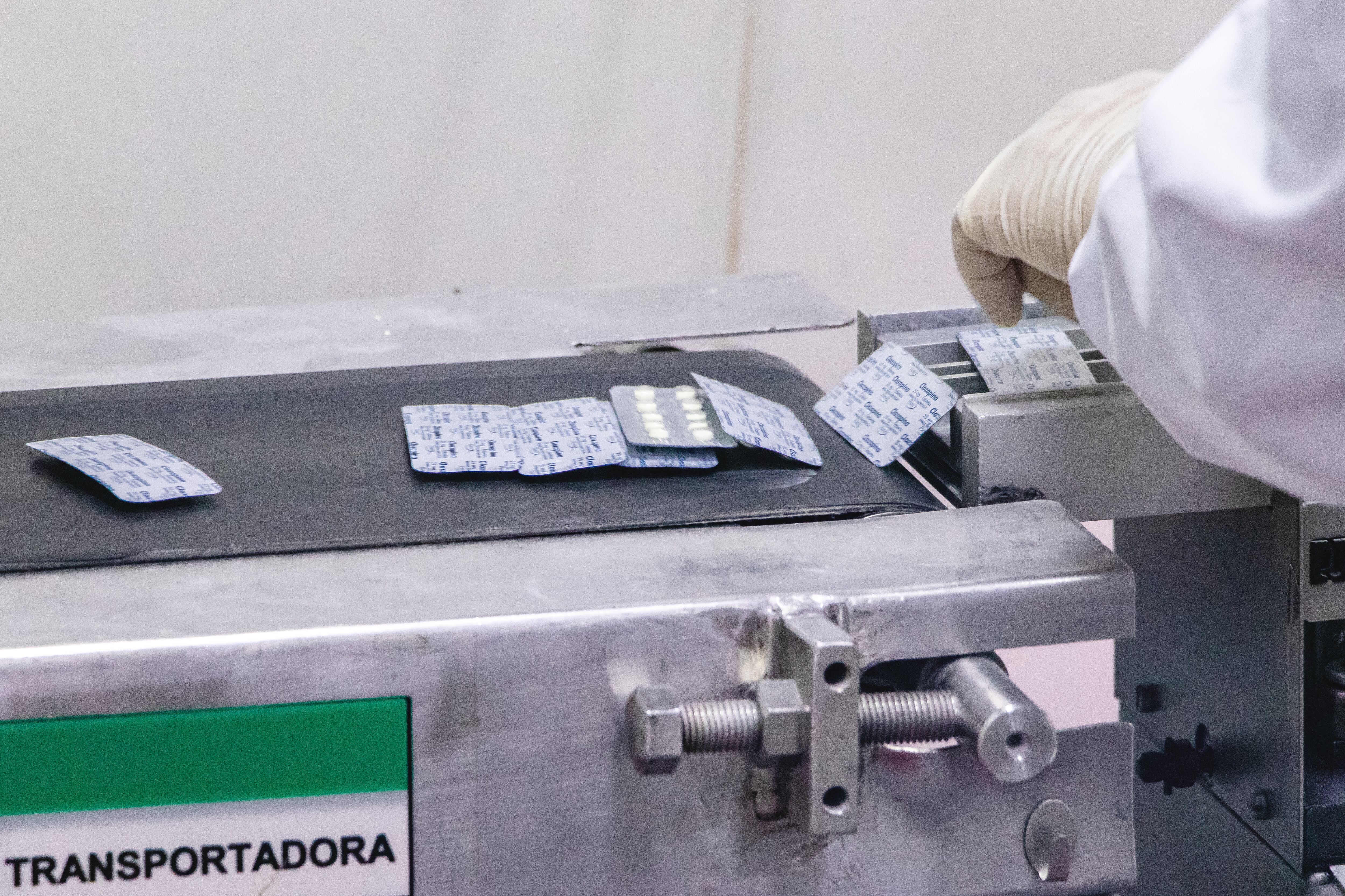 Producción de medicamento para la malaria. Foto: UdeA.