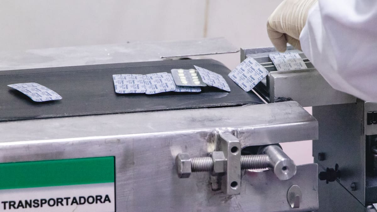 Construirán una nueva planta para producir medicamentos esenciales desde la Universidad de Antioquia