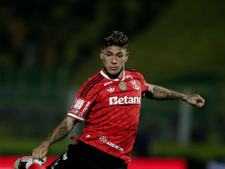 Gol y doblete de asistencias de Jorge Carrascal en la goleada de Flamengo sobre Mirassol: Véalo acá