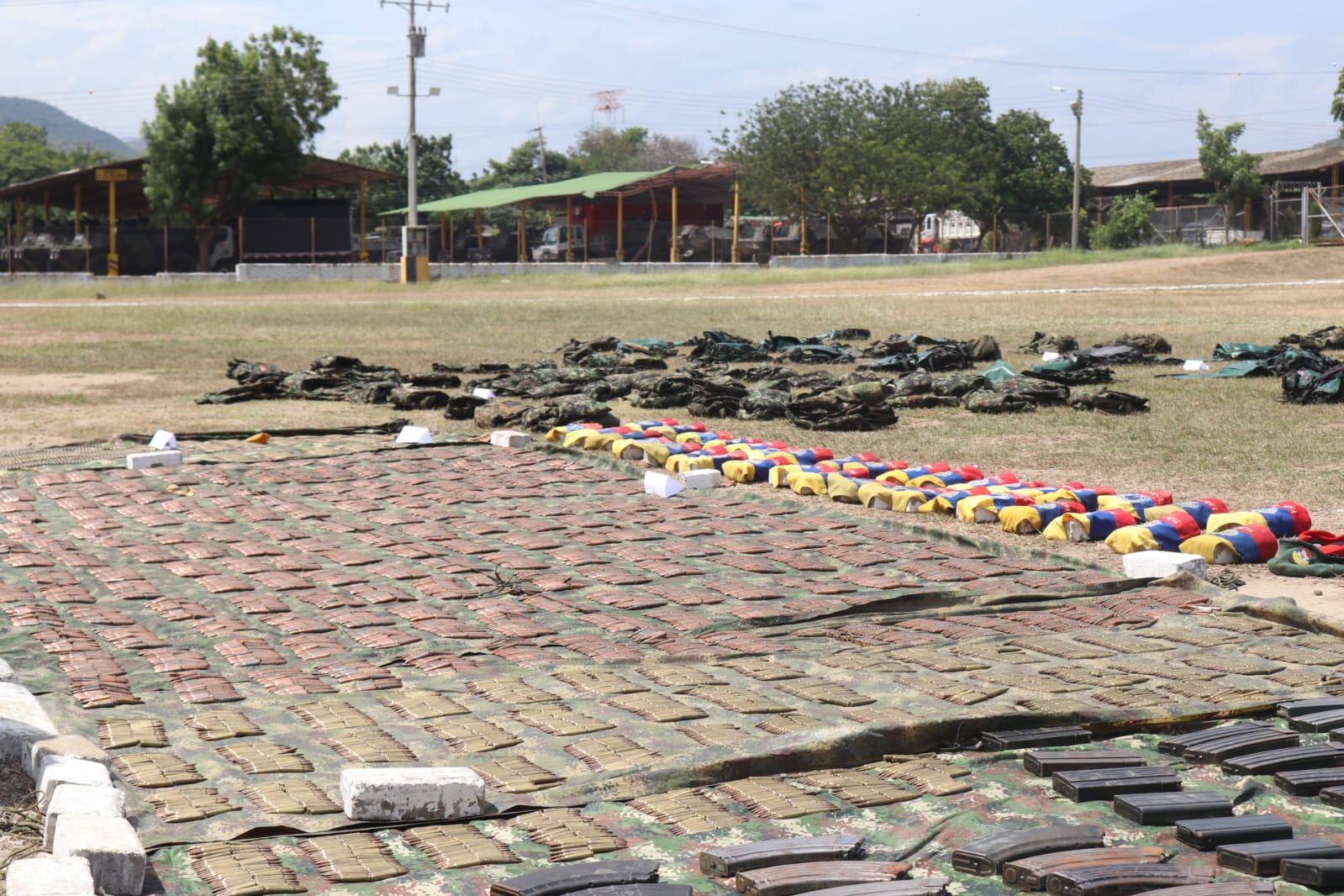 Material incautado en depósito de armas en Bucarasica / Foto: Ejército Nacional
