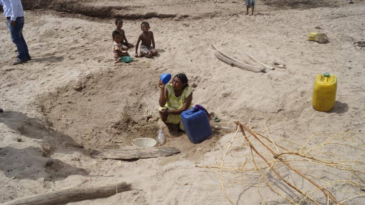 Recorrido de Caracol Radio por las zonas que aguantan sed. Fotos de Luis Enrique Rodríguez