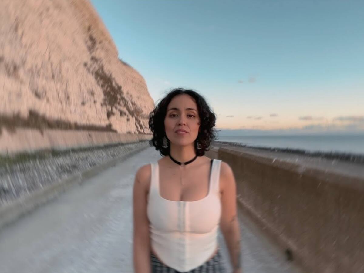 Laura Roman con El Llamado