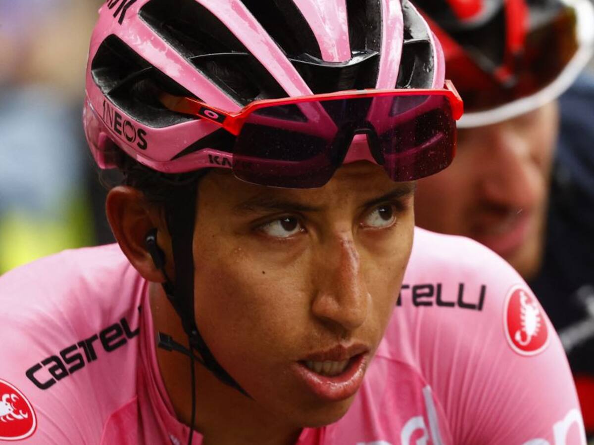 Egan Bernal acaricia el título del Giro tras ser segundo en la etapa 20