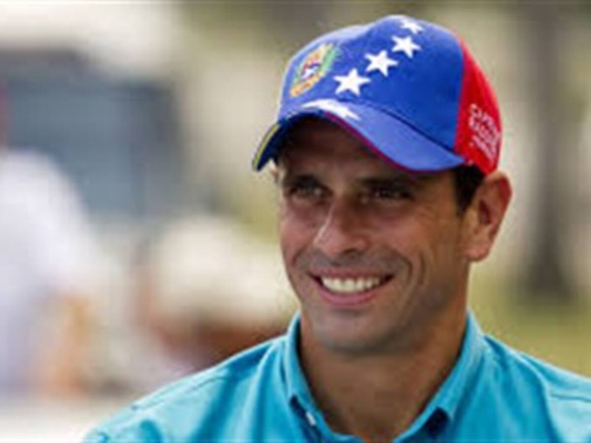 Resumen 11:00 am: Venezolanos en Bogotá se reúnen con Capriles