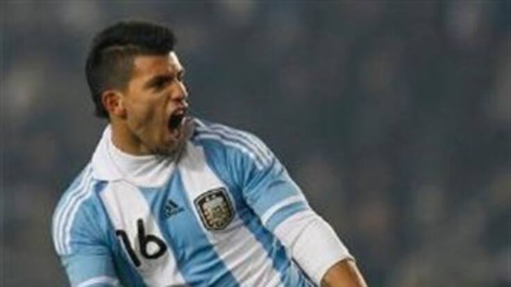 Argentina ganó 3-0 a Costa Rica con goles Agüero y Di María