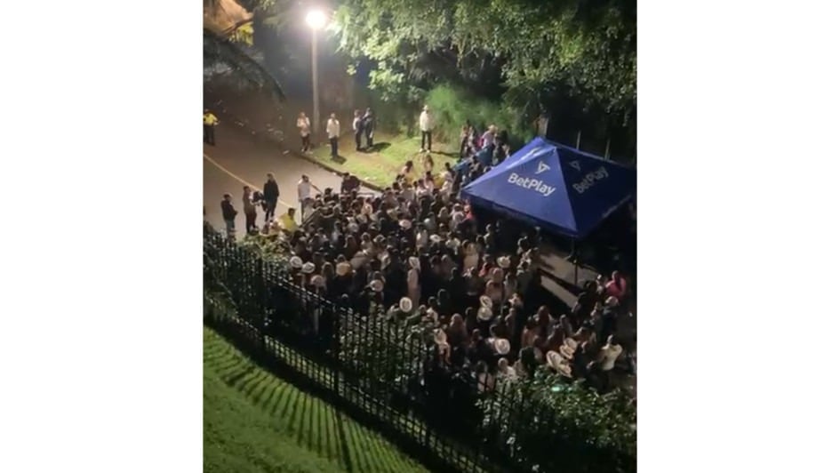 Foto captura video de asistentes a las arrierías