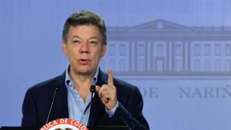 Santos sanciona ley que protege a los desempleados