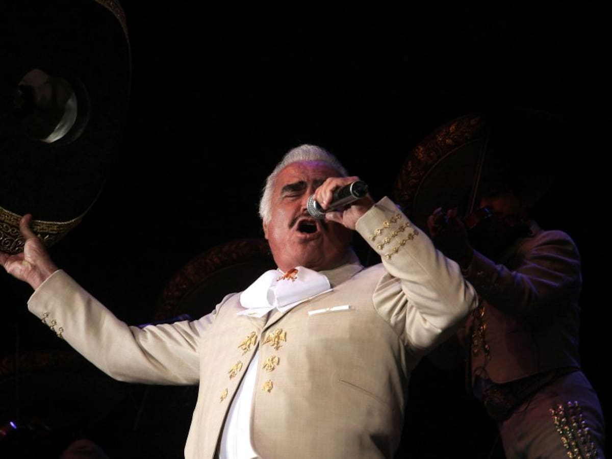 Vicente Fernández cantó 60 canciones en su último concierto