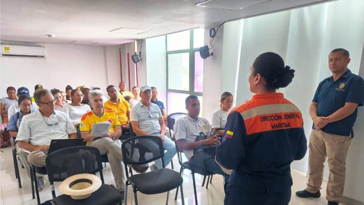 Autoridades y sector marítimo articulan acciones para una temporada turística segura en Cartagena