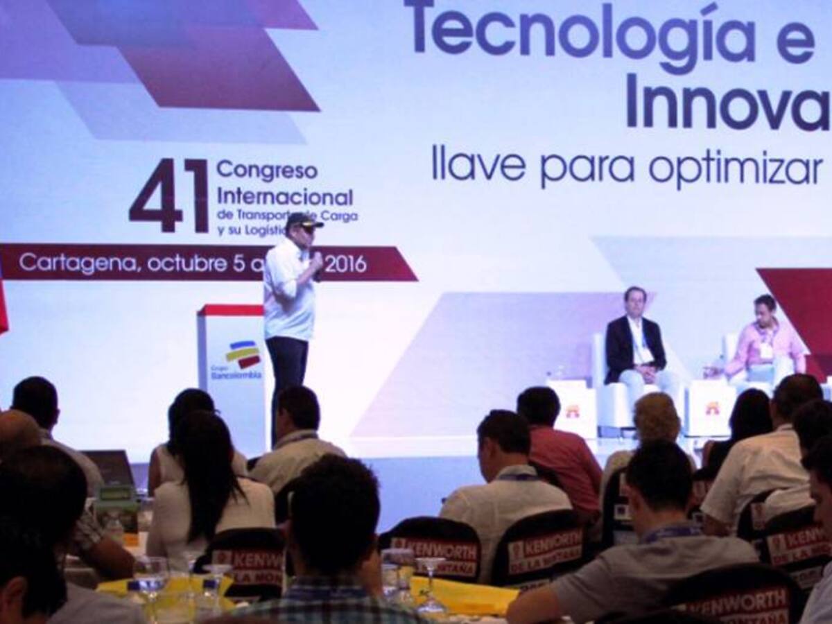 “Y si esta es la oportunidad para hacer algunos correctivos bienvenida sea”: Vargas Lleras